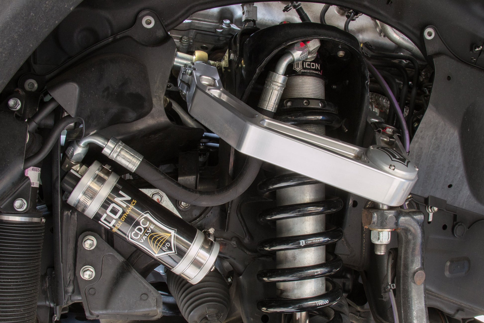 ICON 2008-Up Toyota Land Cruiser, 2.5 VS RR/CDCV Coilover Kit — product view